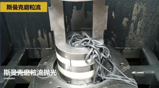 磨粒流对航空3D打印件抛光，切开看效果！